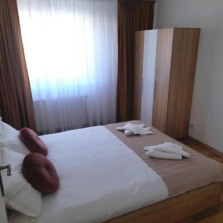 Pensiunea Eden House Craiova Eksteriør billede