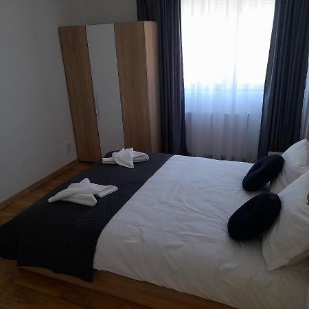 Pensiunea Eden House Craiova Eksteriør billede